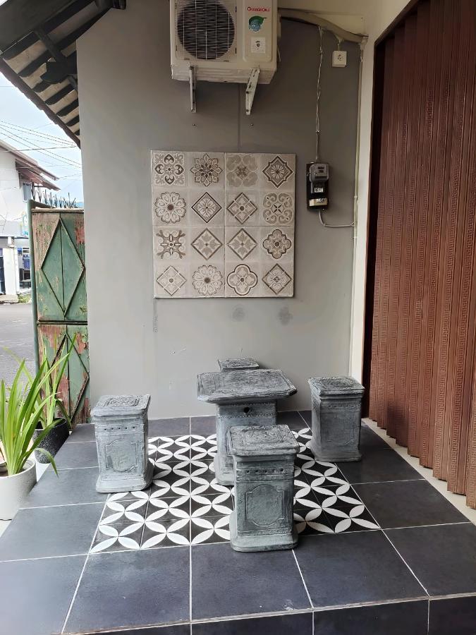 De Patuk Homestay Yogyakarta Kültér fotó