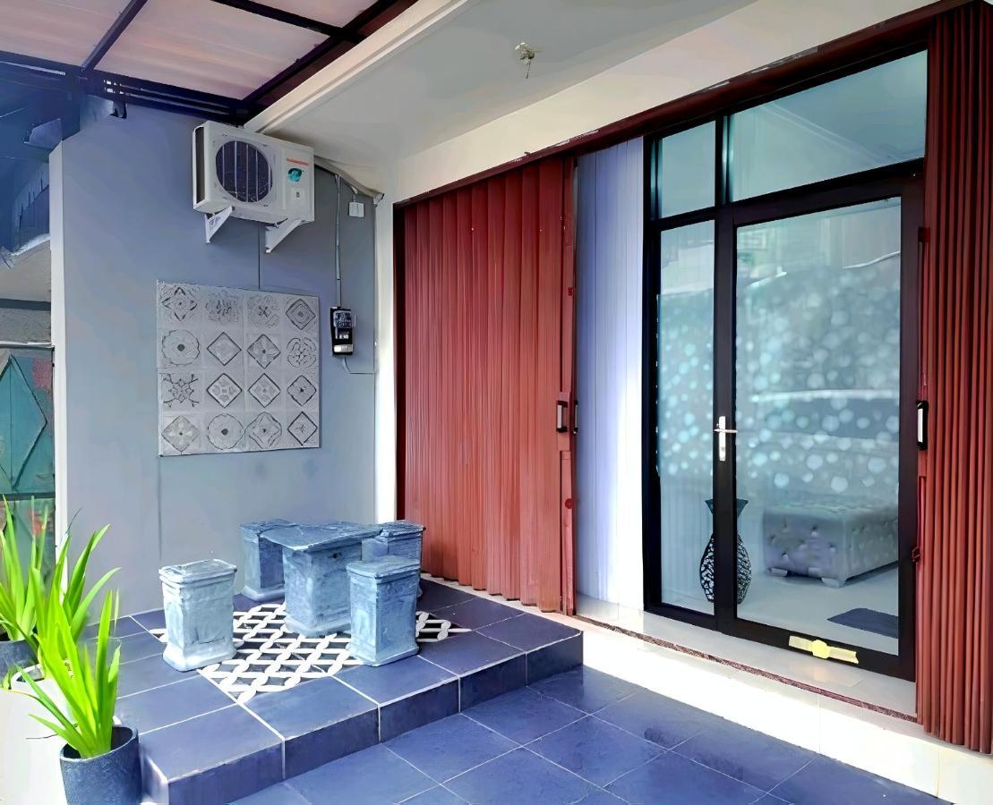 De Patuk Homestay Yogyakarta Kültér fotó